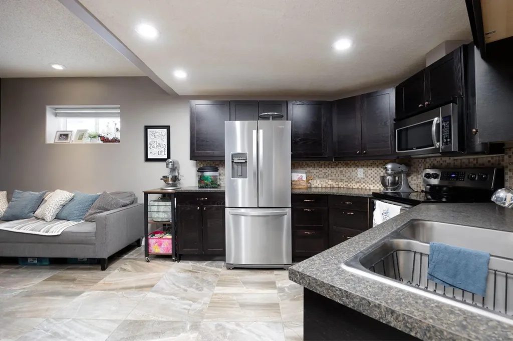 327 Williams Drive Fort Mcmurray AB T9K2A9