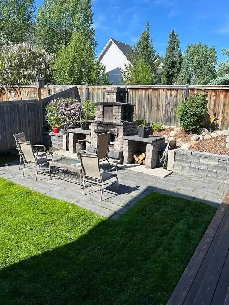 327 Williams Drive Fort Mcmurray AB T9K2A9