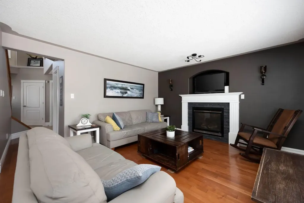 327 Williams Drive Fort Mcmurray AB T9K2A9