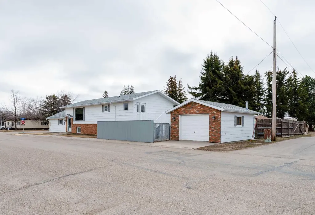 437 Main Street Milk River AB T0K 1M0
