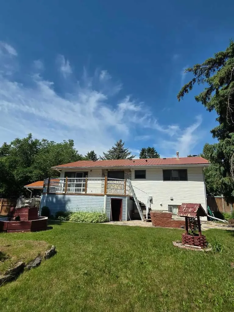 40 Charlesworth Crescent E Brooks AB T1R 0H3