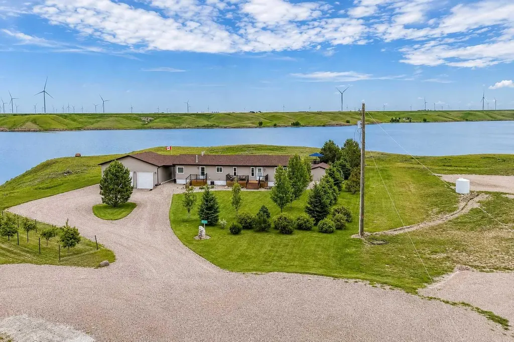 112004 Township Road 82a Rural Forty Mile No. 8 County Of AB T0K 0X0