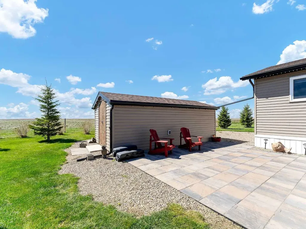 112004 Township Road 82a Rural Forty Mile No. 8 County Of AB T0K 0X0