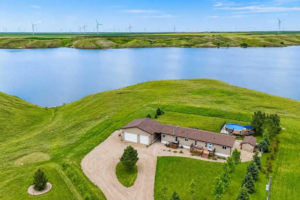 112004 Township Road 82a Rural Forty Mile No. 8 County Of AB T0K 0X0
