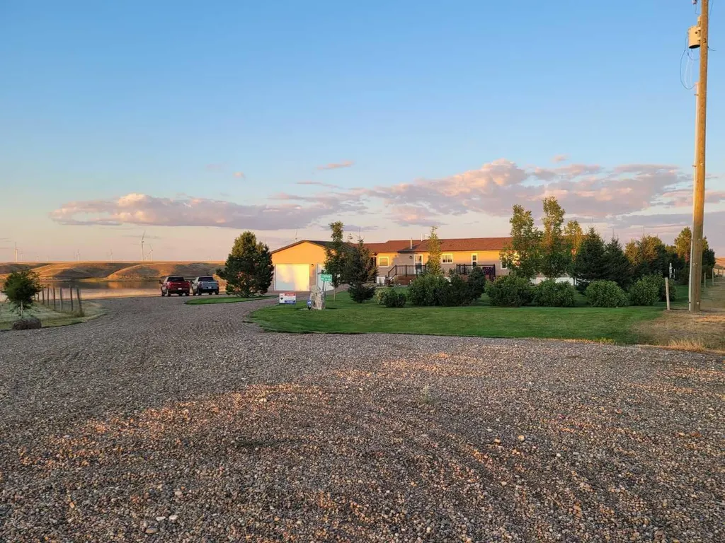 112004 Township Road 82a Rural Forty Mile No. 8 County Of AB T0K 0X0