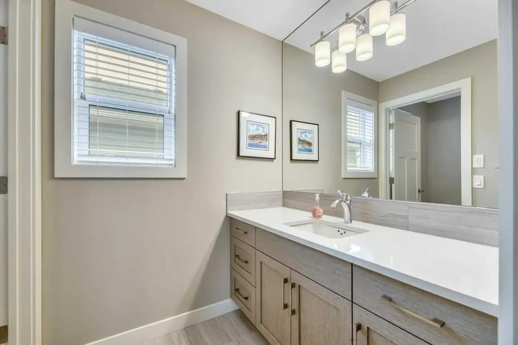 261 Wildrose Drive Strathmore AB T1P 0H4