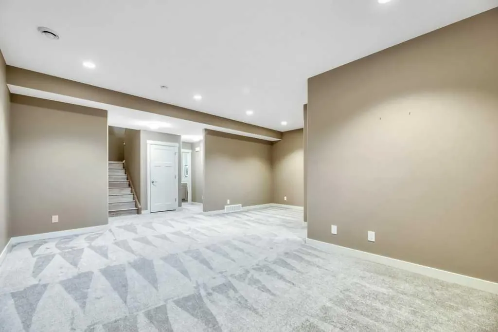 261 Wildrose Drive Strathmore AB T1P 0H4