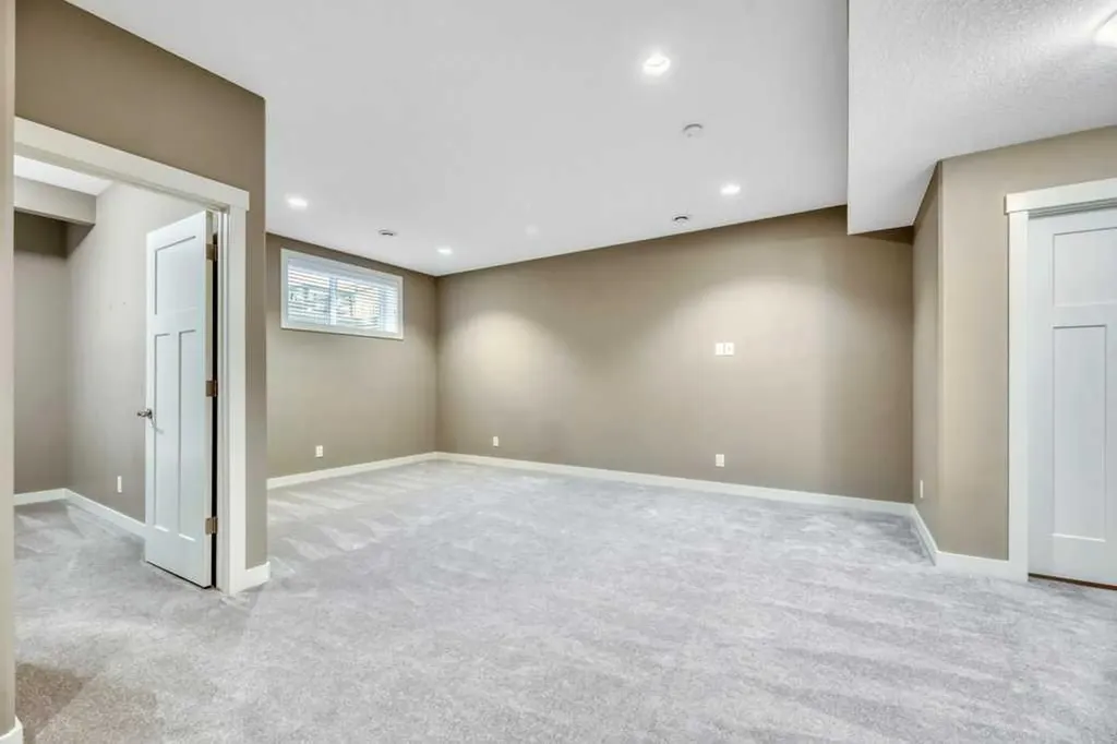 261 Wildrose Drive Strathmore AB T1P 0H4