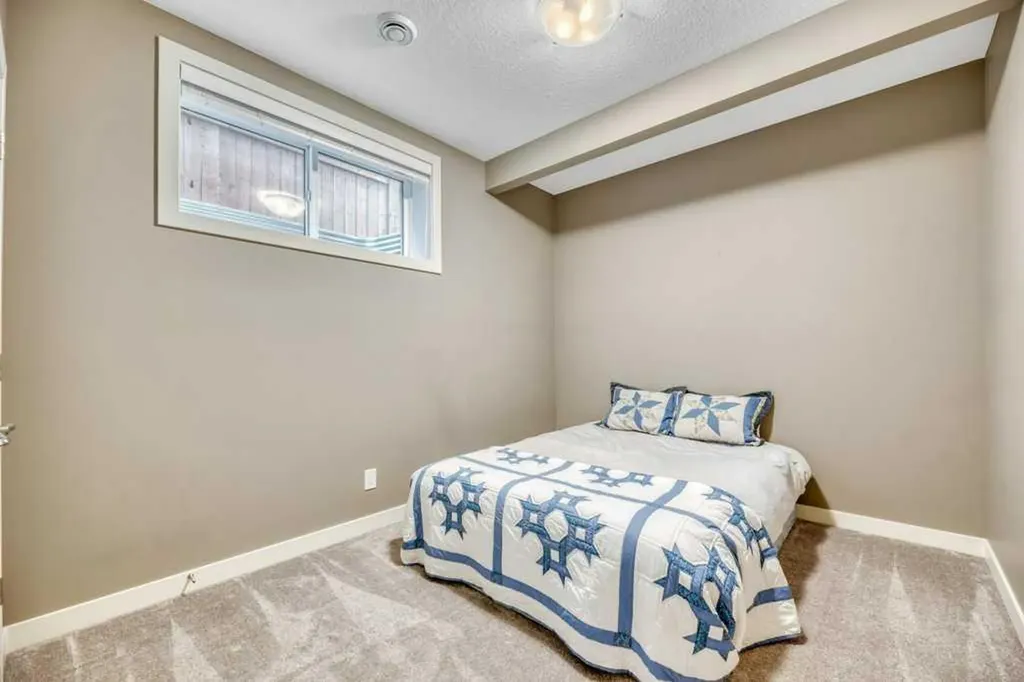 261 Wildrose Drive Strathmore AB T1P 0H4