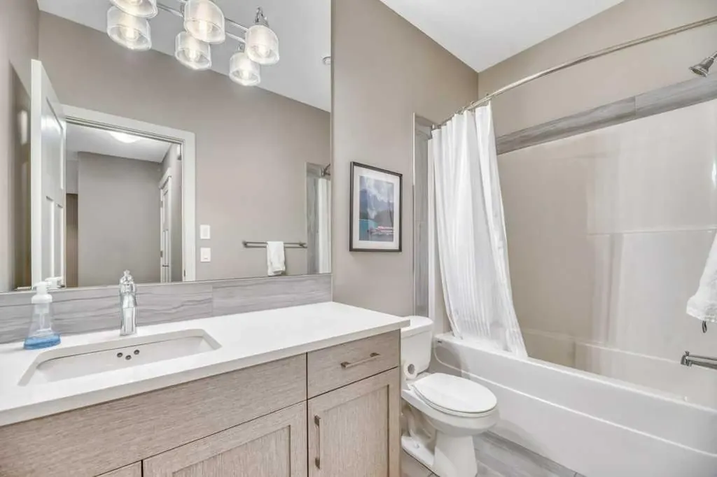 261 Wildrose Drive Strathmore AB T1P 0H4