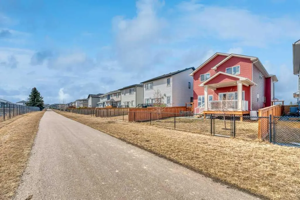 261 Wildrose Drive Strathmore AB T1P 0H4