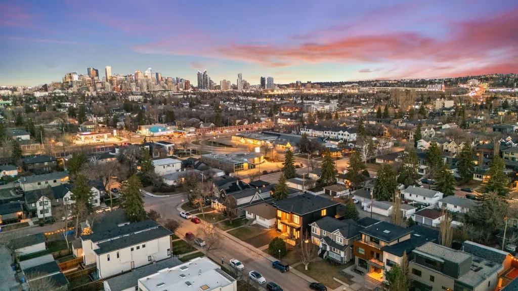 2613 6 Avenue NW Calgary AB T2N 0X8