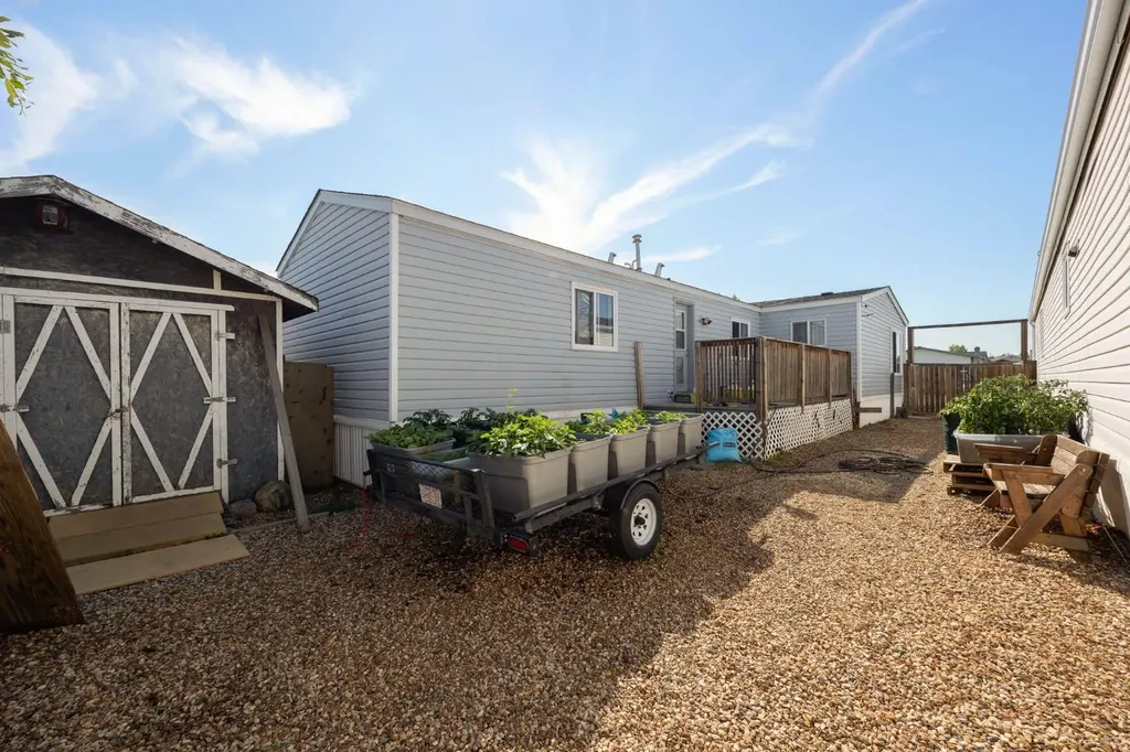 163 Cree Lane Fort Mcmurray AB T9L1Y5