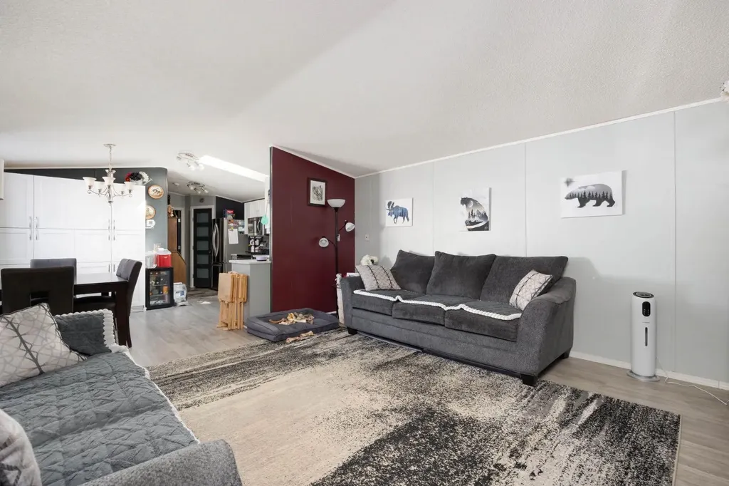 163 Cree Lane Fort Mcmurray AB T9L1Y5
