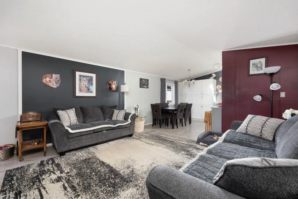 163 Cree Lane Fort Mcmurray AB T9L1Y5