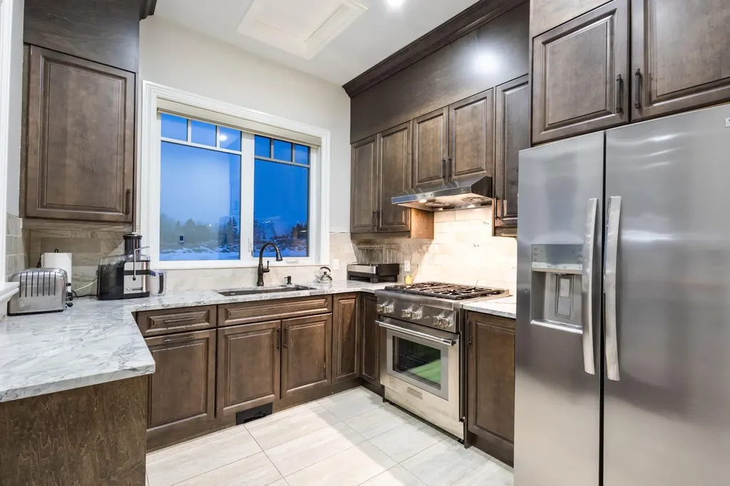 88 Willow Creek View Rural Rocky View County AB T3R0K3