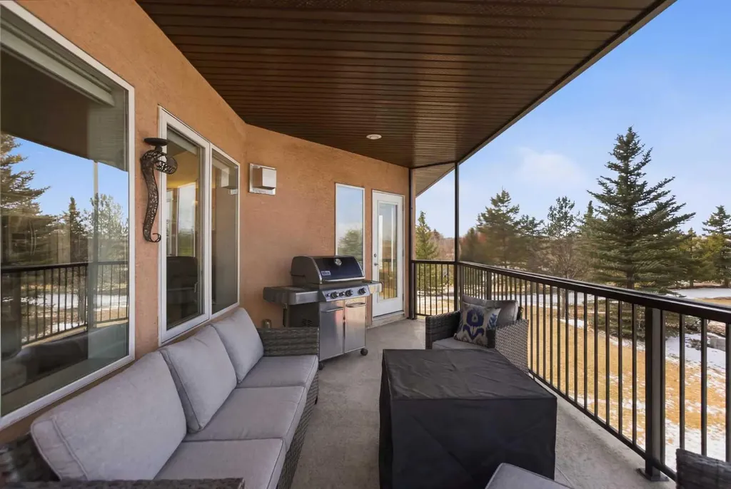 48 Silvertip Drive Rural Foothills County AB T1V 1Z2
