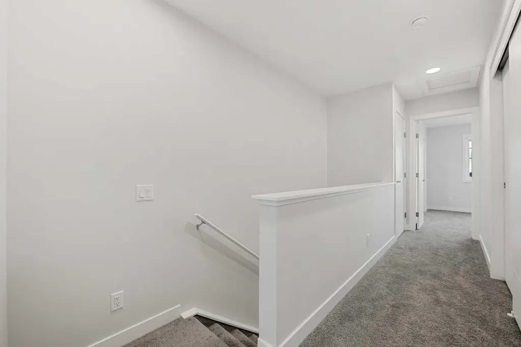 285 Chelsea Court Chestermere AB T1X 2W7