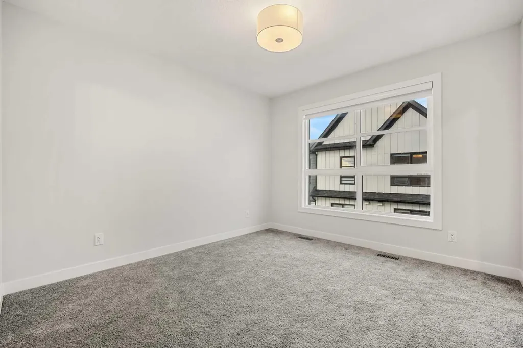 285 Chelsea Court Chestermere AB T1X 2W7