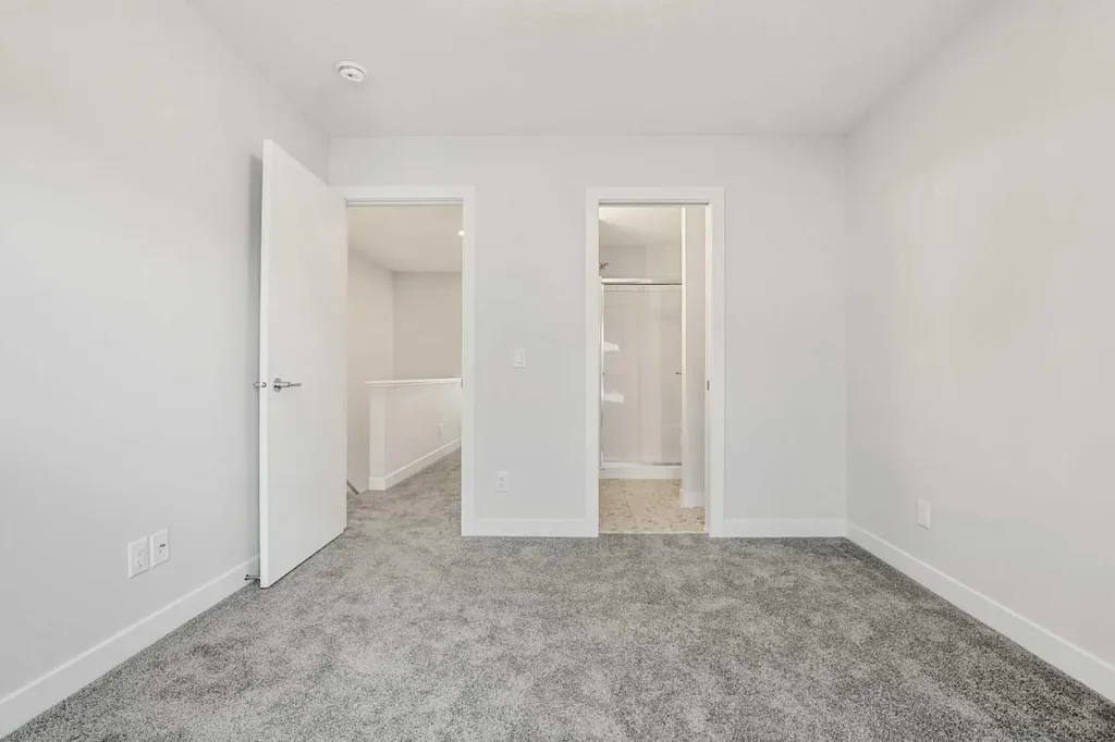 285 Chelsea Court Chestermere AB T1X 2W7