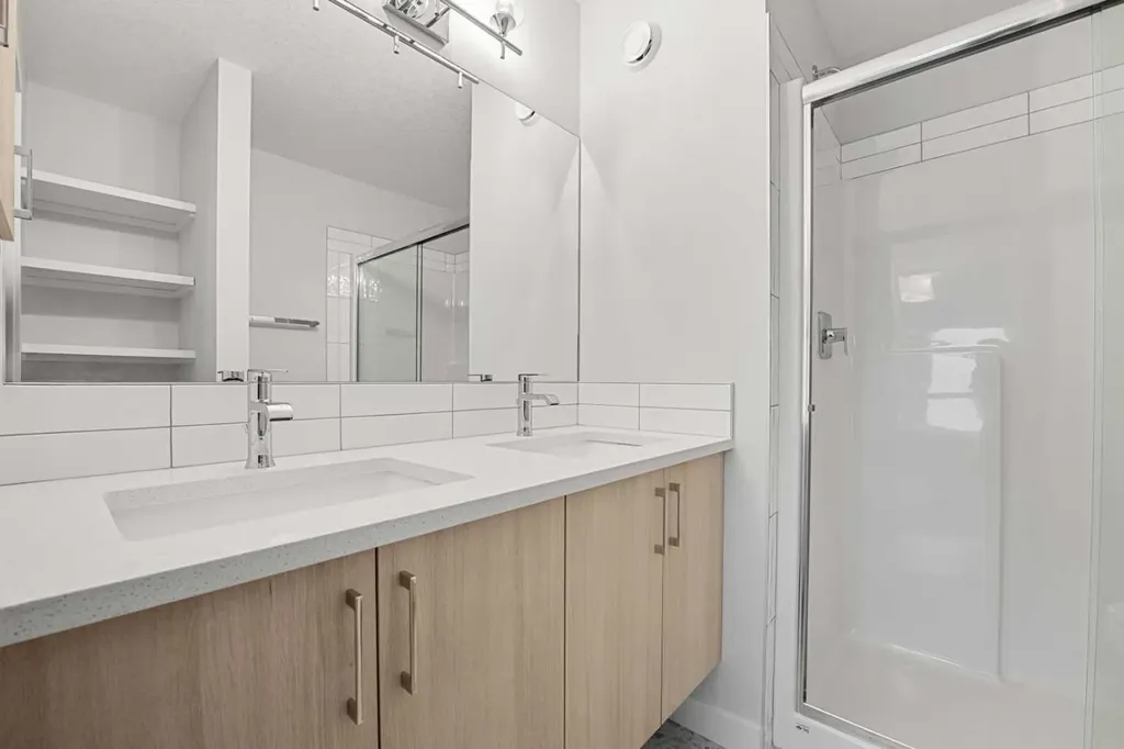 285 Chelsea Court Chestermere AB T1X 2W7