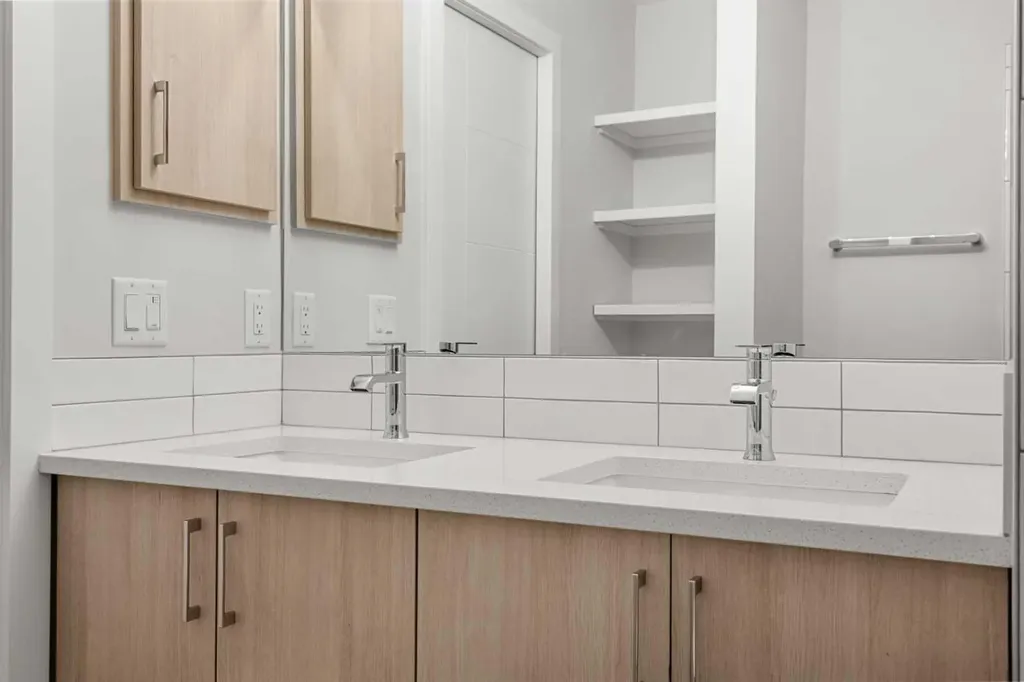 285 Chelsea Court Chestermere AB T1X 2W7