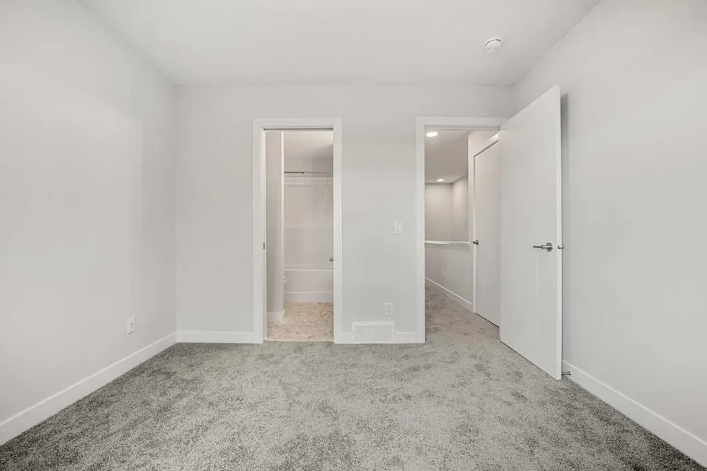 285 Chelsea Court Chestermere AB T1X 2W7