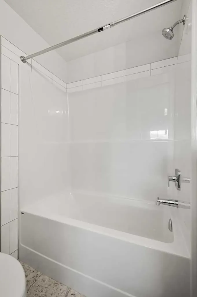285 Chelsea Court Chestermere AB T1X 2W7