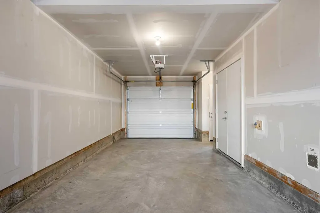 285 Chelsea Court Chestermere AB T1X 2W7