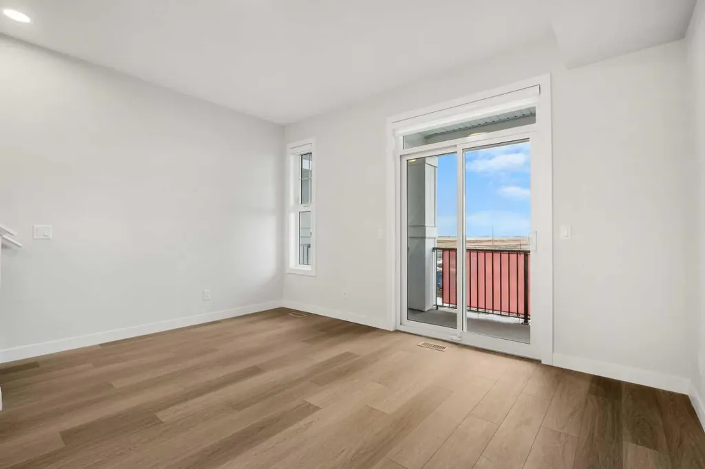 285 Chelsea Court Chestermere AB T1X 2W7