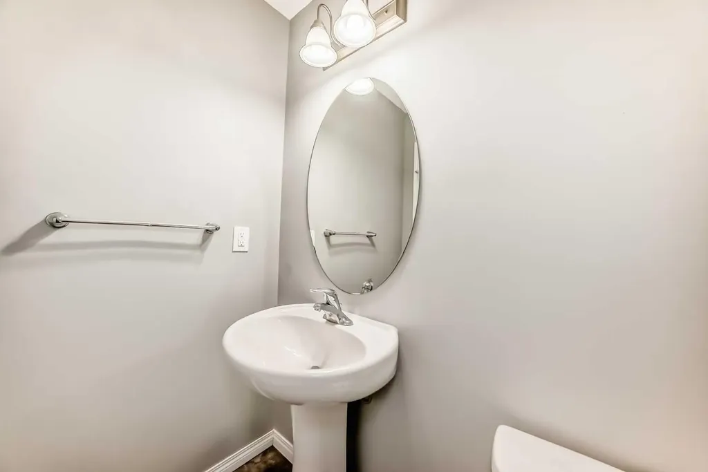 147 Windford Crescent SW Airdrie AB T4B4G4