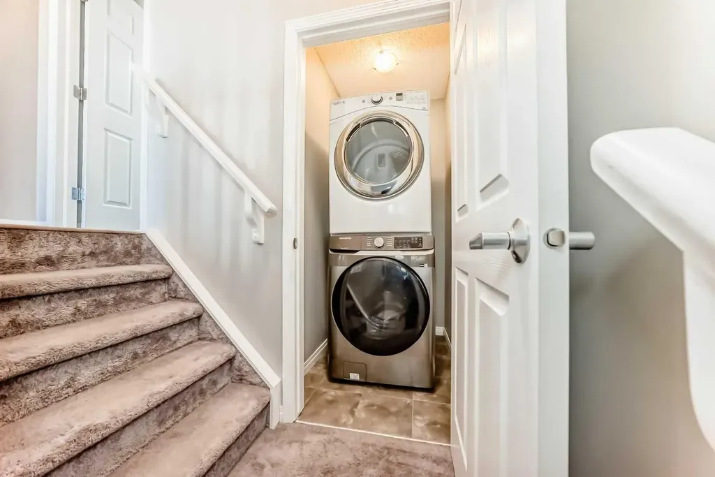 147 Windford Crescent SW Airdrie AB T4B4G4