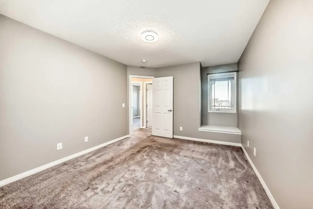 147 Windford Crescent SW Airdrie AB T4B4G4