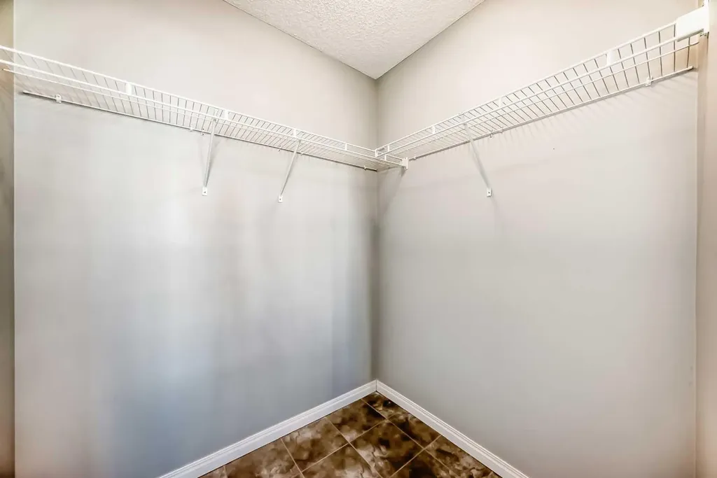 147 Windford Crescent SW Airdrie AB T4B4G4