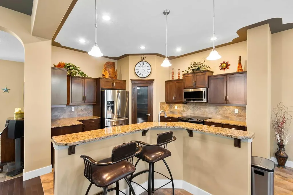 117 Kingsland Court SE Airdrie AB T4A 0E5