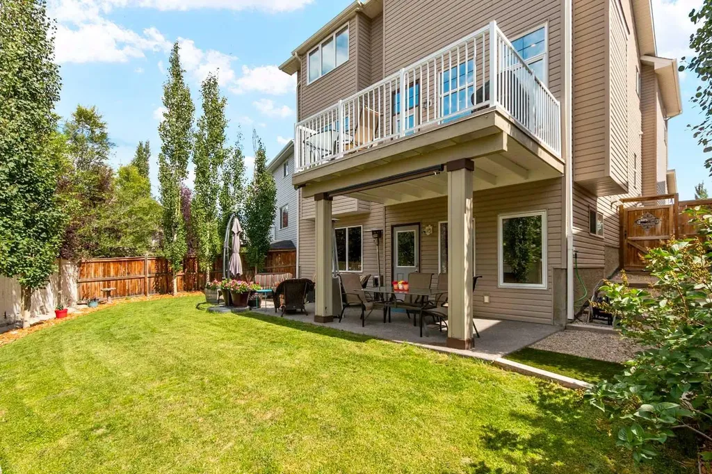 117 Kingsland Court SE Airdrie AB T4A 0E5