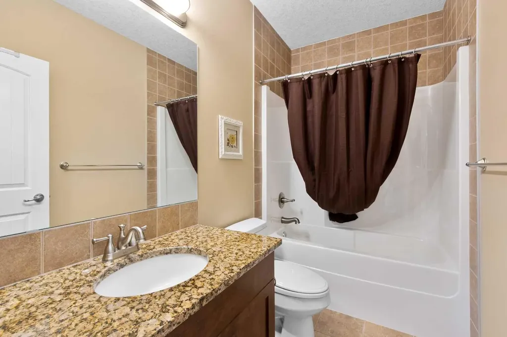 117 Kingsland Court SE Airdrie AB T4A 0E5
