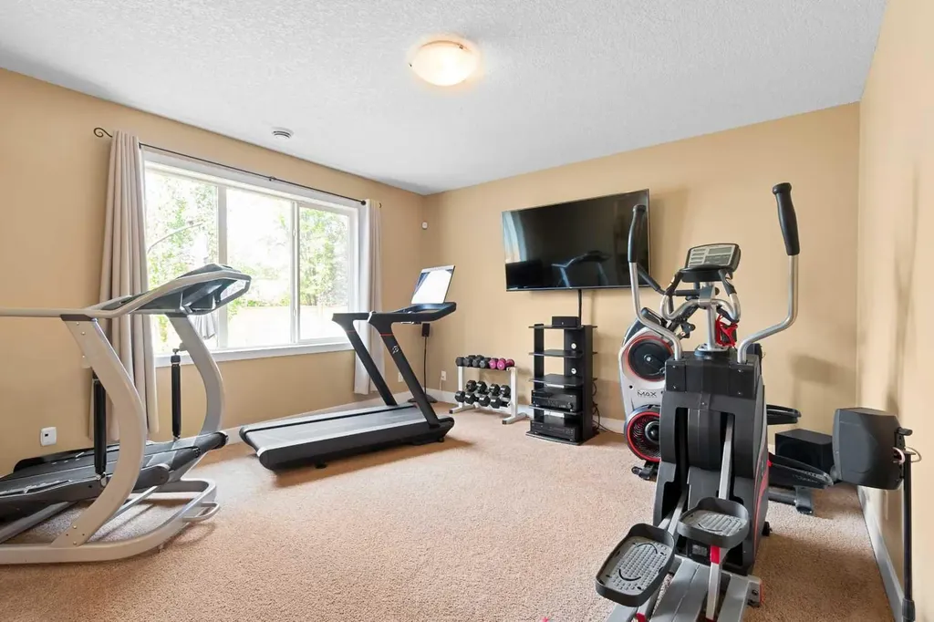 117 Kingsland Court SE Airdrie AB T4A 0E5