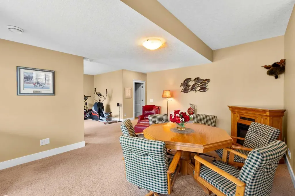 117 Kingsland Court SE Airdrie AB T4A 0E5