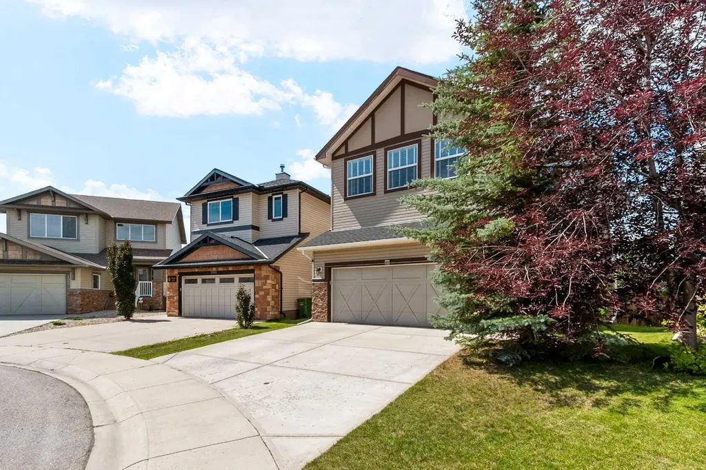 117 Kingsland Court SE Airdrie AB T4A 0E5