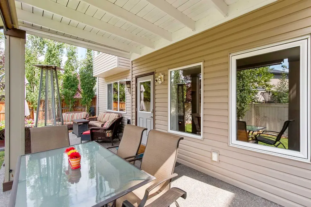 117 Kingsland Court SE Airdrie AB T4A 0E5