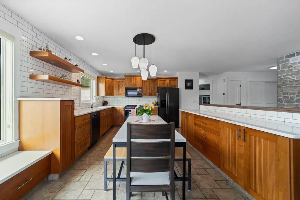 5331 55 Avenue Bashaw AB T0B 0H0