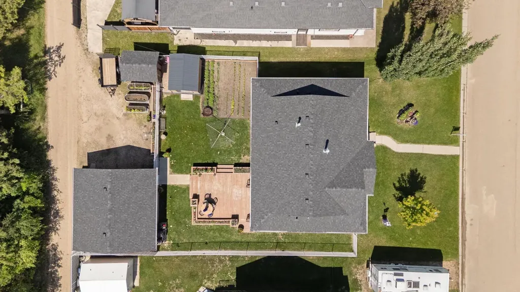 5331 55 Avenue Bashaw AB T0B 0H0