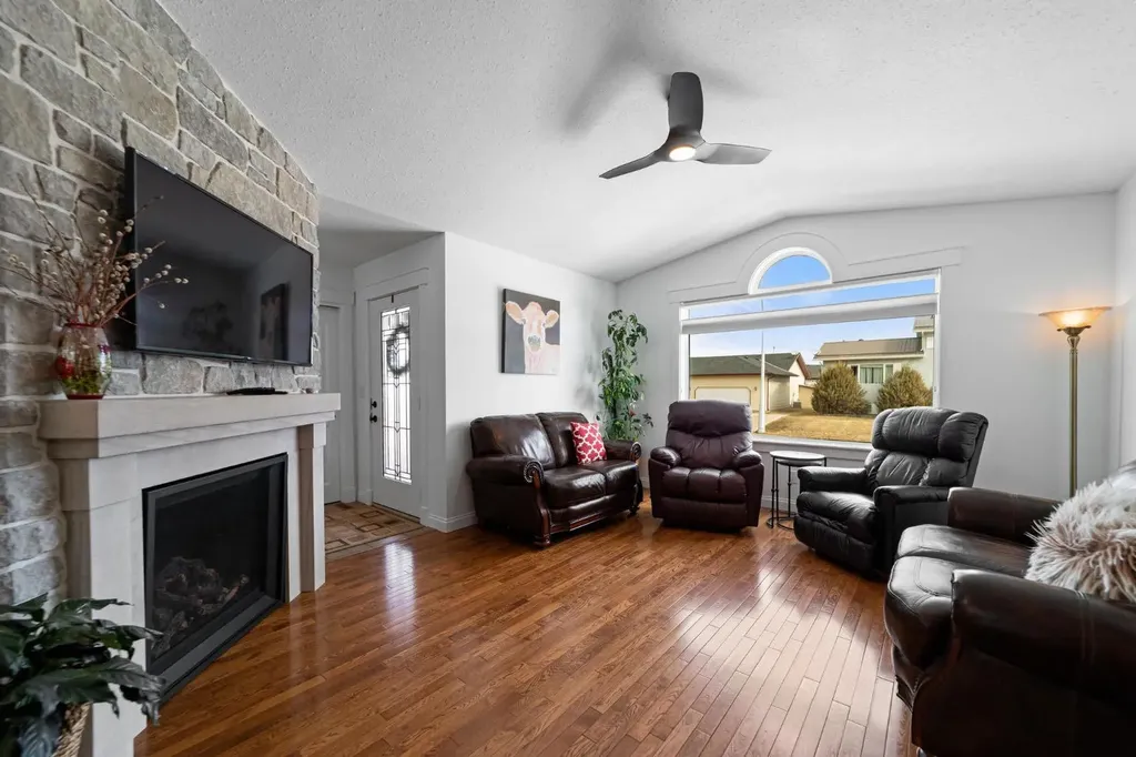 5331 55 Avenue Bashaw AB T0B 0H0