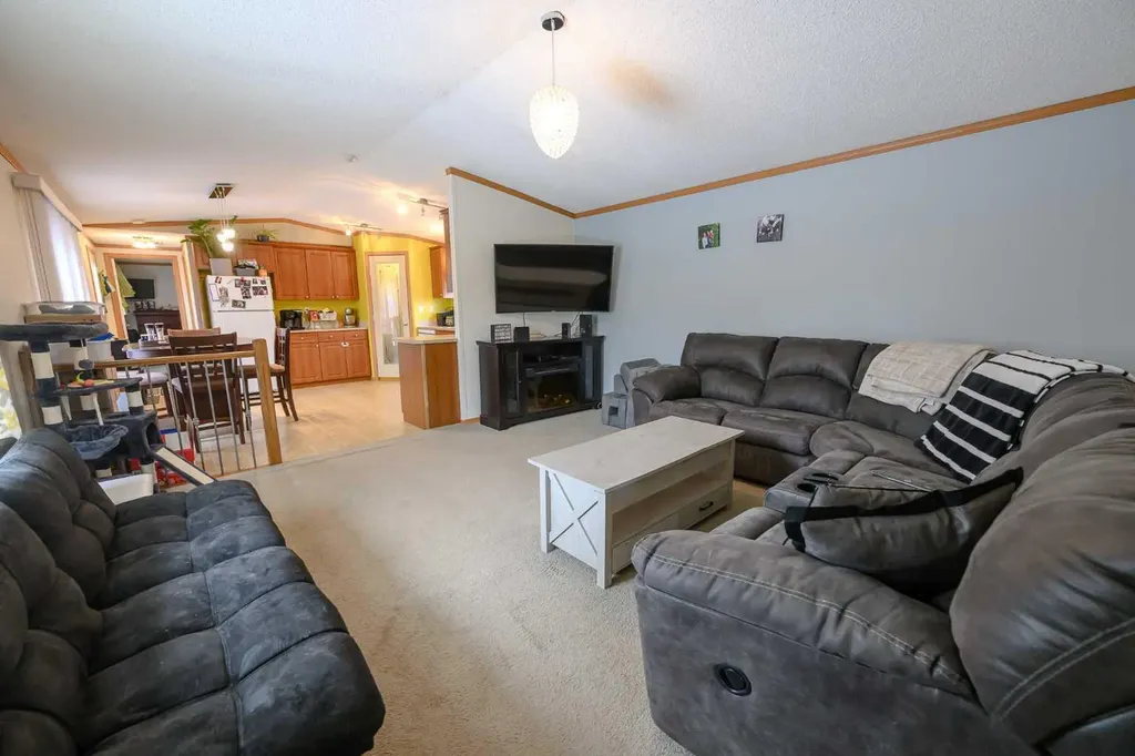 8714 88c Street Grande Prairie AB T8X0C5