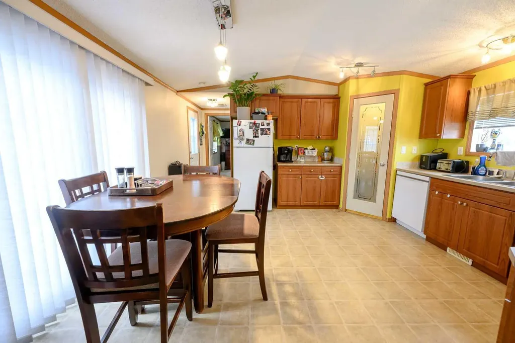 8714 88c Street Grande Prairie AB T8X0C5