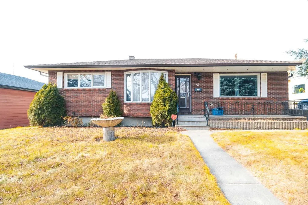 59 Rosewood Road NW Calgary AB T2K 1N3