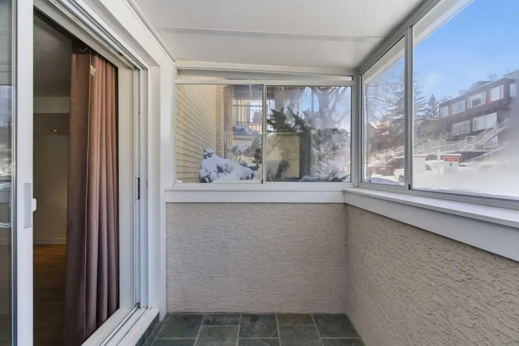 2220 16a Street SW Calgary AB T2T4K3