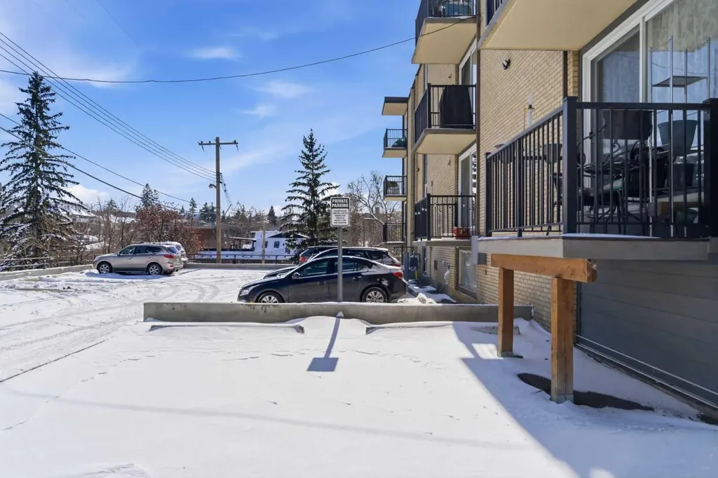 2220 16a Street SW Calgary AB T2T4K3