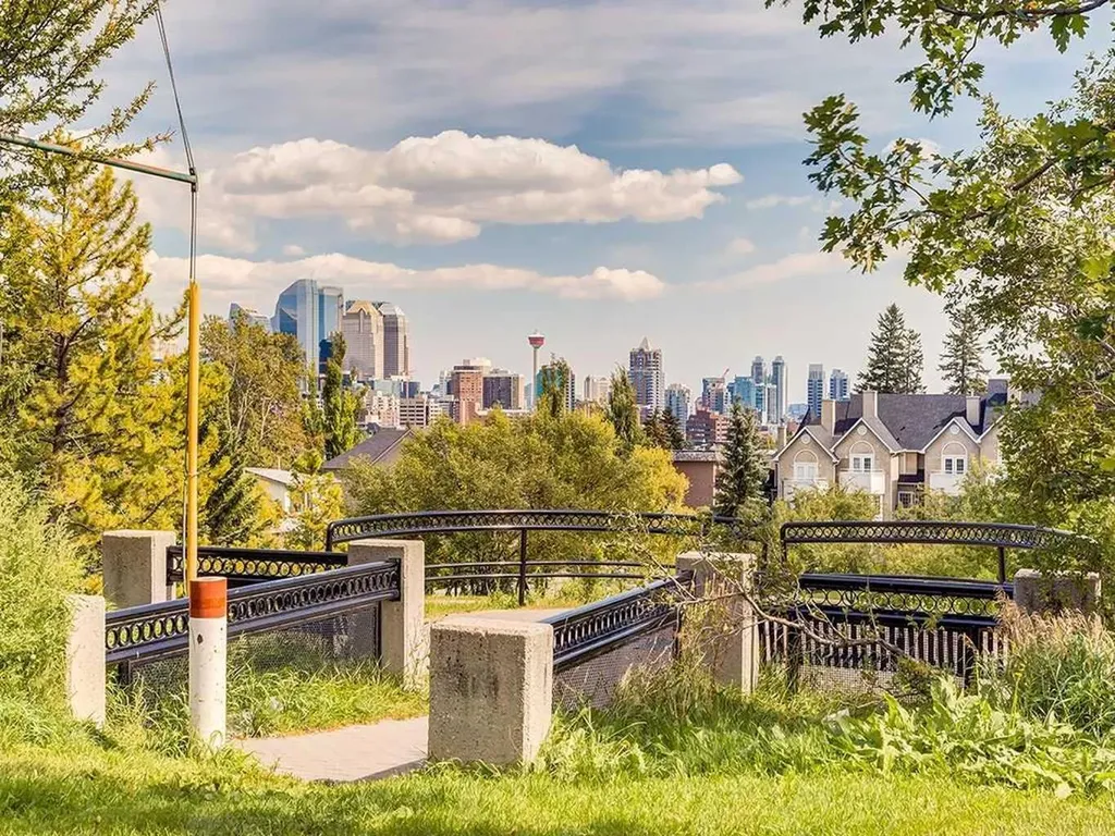 2220 16a Street SW Calgary AB T2T4K3